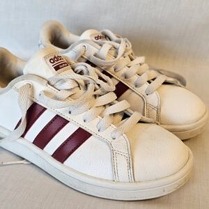 adidas White With Deep Red Stripes Mens 4.5 Womens 6.5